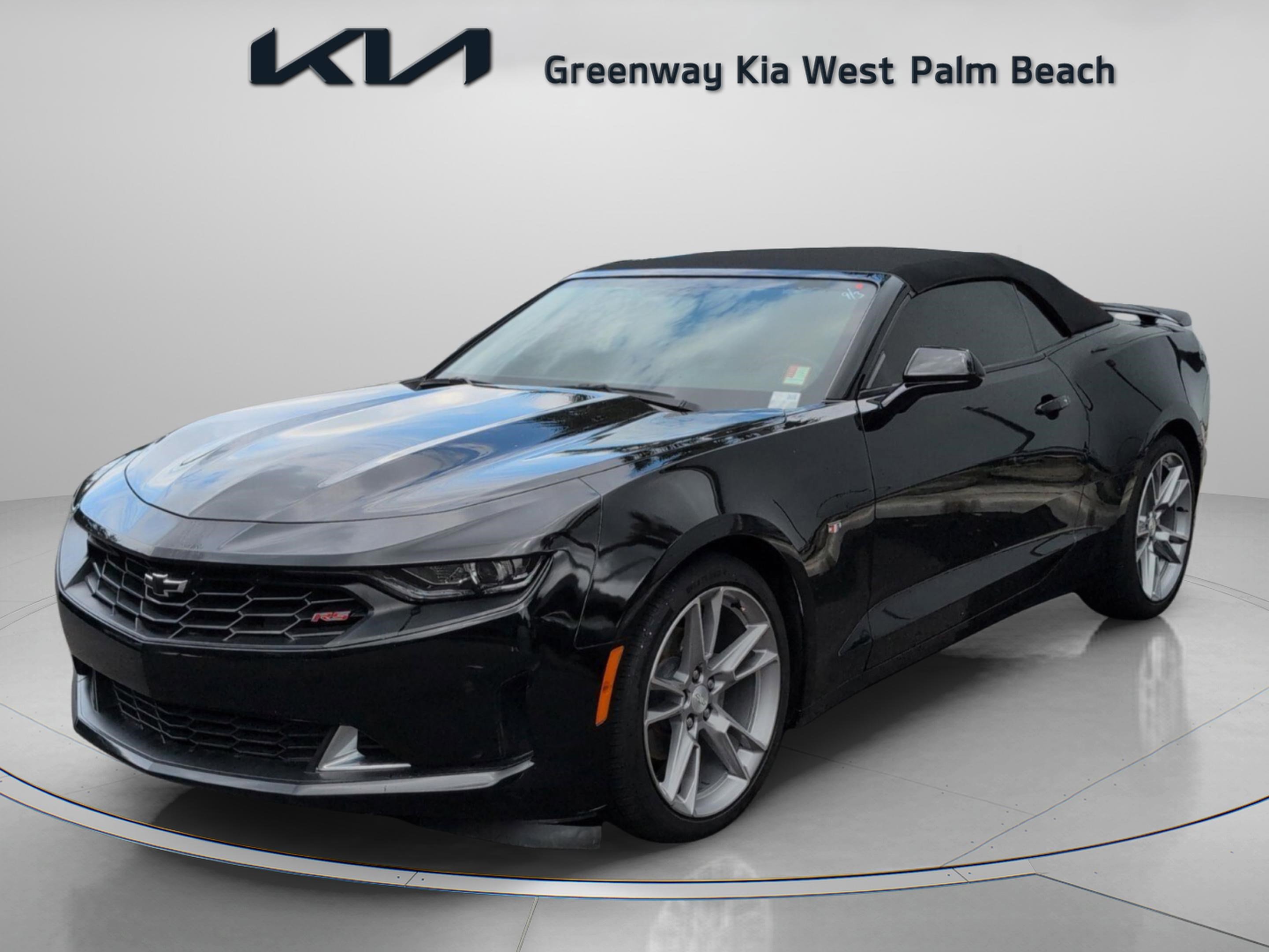 Used 2022 Chevrolet Camaro LT w/ RS Package image 4