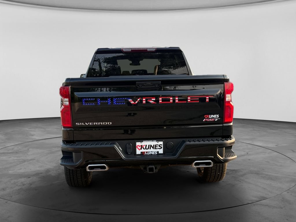 Used 2024 Chevrolet Silverado 1500 RST w/ Z71 Off-Road Package AWD/4WD image 8