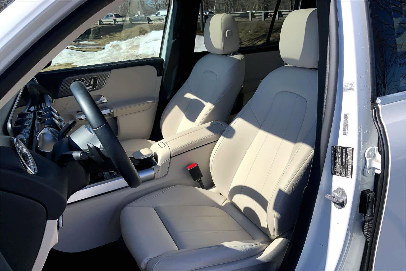 Certified 2022 Mercedes-Benz GLB 250 image 9