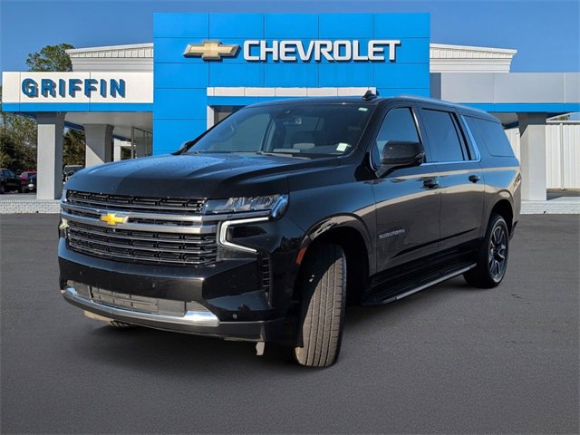 Used 2022 Chevrolet Suburban LT w/ LT Signature Plus Package image 11