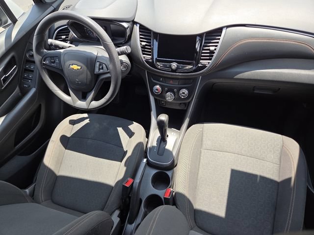 Used 2020 Chevrolet Trax LS w/ Tint and Cruise Package FWD image 18