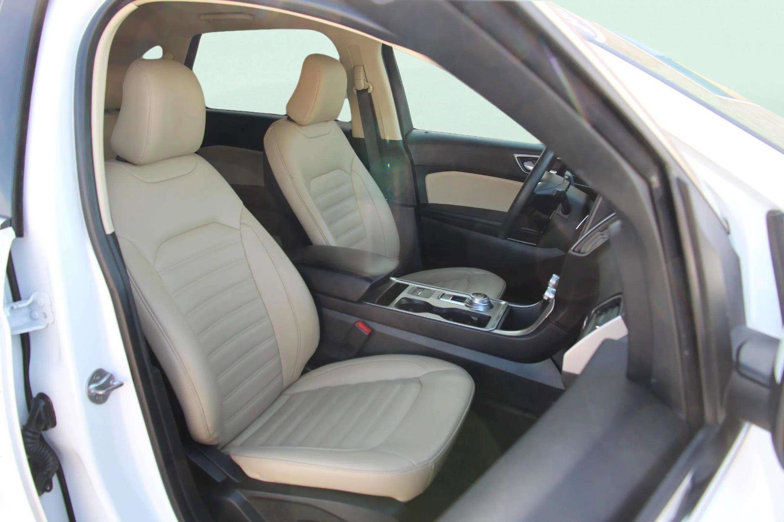 Used 2024 Ford Edge SEL image 28