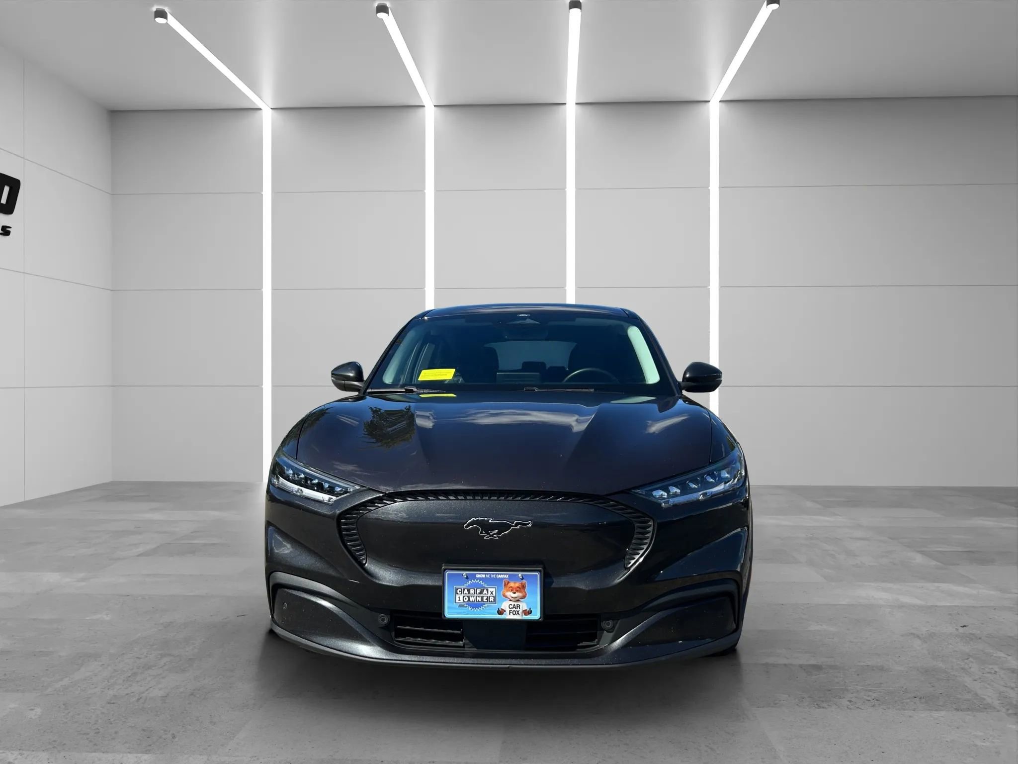 Used 2022 Ford Mustang Mach-E Select image 2