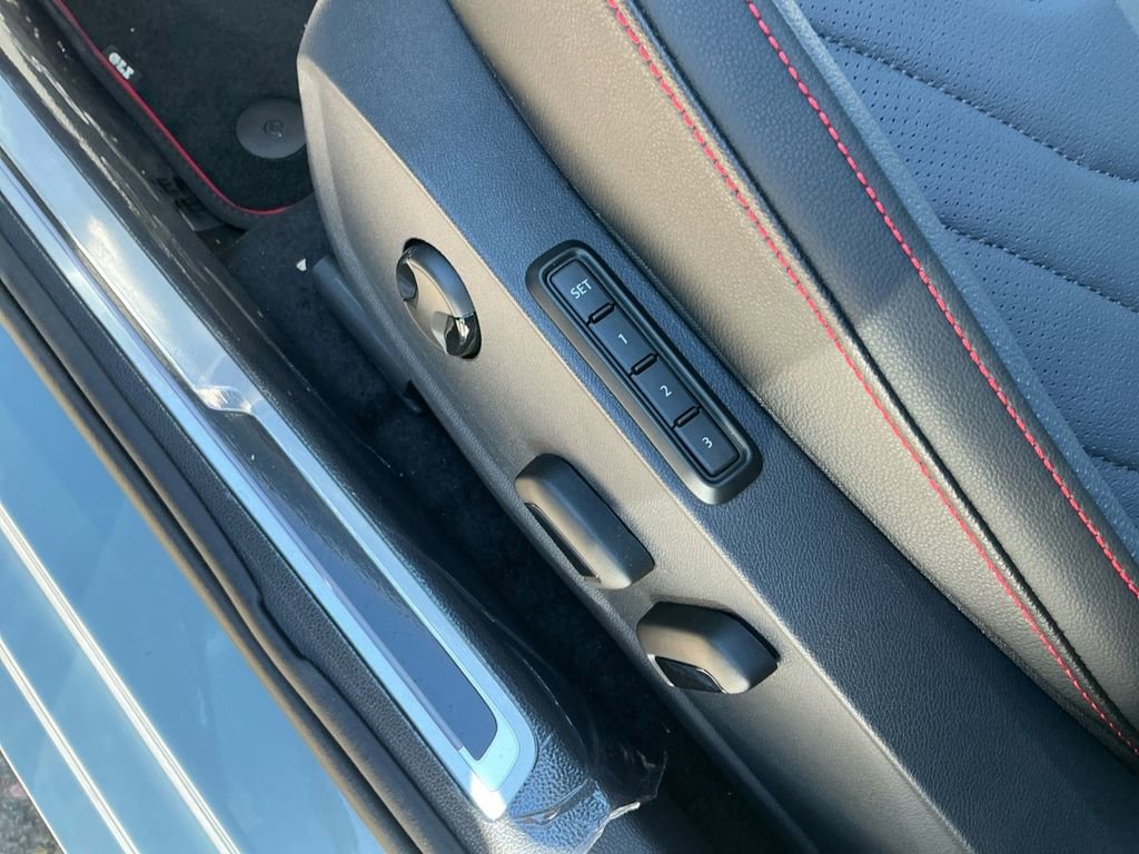 New 2026 Volkswagen Jetta GLI Autobahn FWD image 25