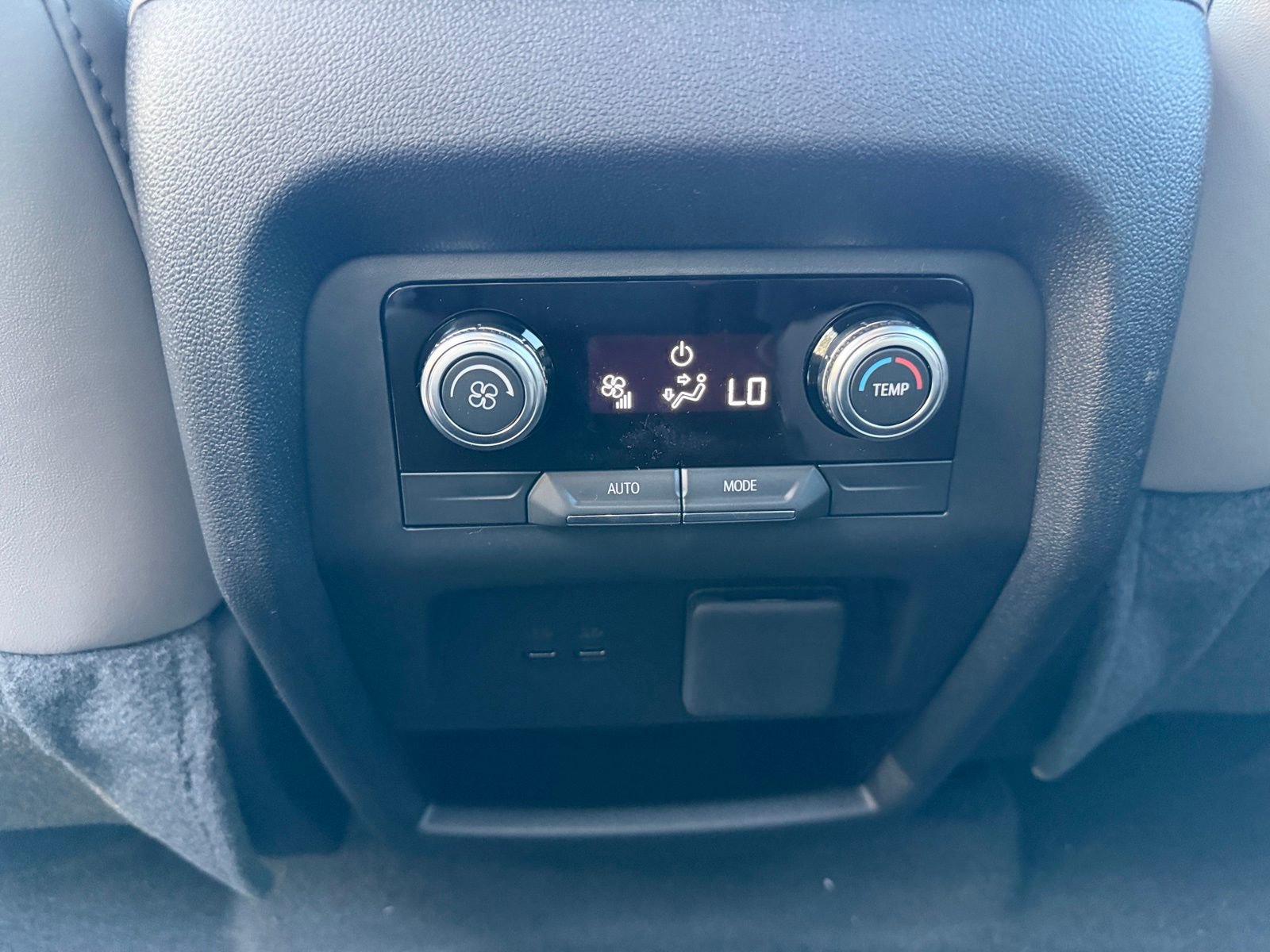 New 2026 GMC Acadia Elevation w/ Elevation Premium Package image 27