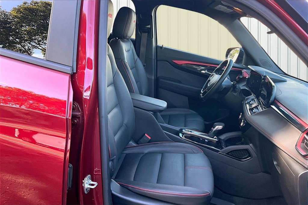 Used 2024 Chevrolet TrailBlazer RS w/ Driver Confidence Package image 17