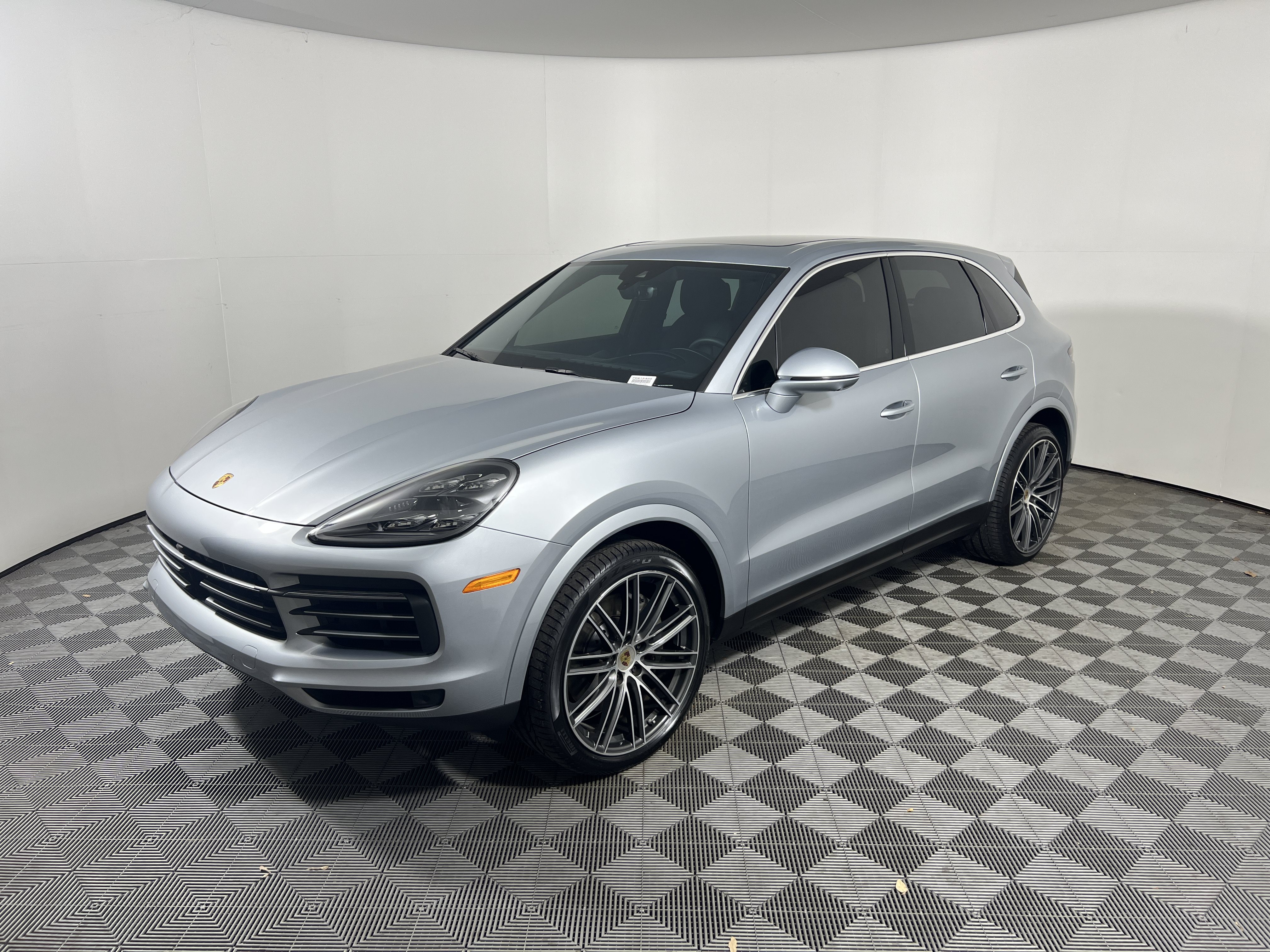 Certified 2023 Porsche Cayenne S AWD/4WD image 11