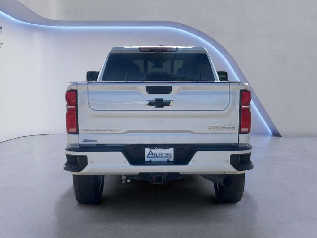 Used 2024 Chevrolet Silverado 3500 High Country w/ High Country Premium Package AWD/4WD image 4