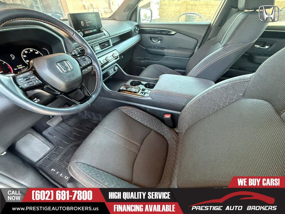 Used 2023 Honda Pilot Sport image 21