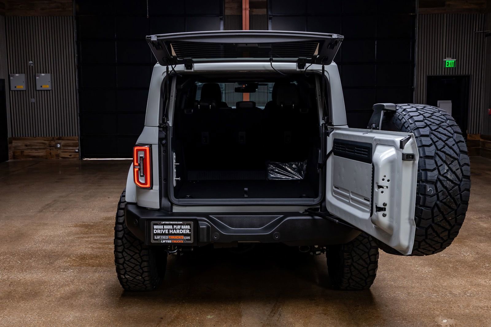 Used 2026 Ford Bronco Outer Banks image 9