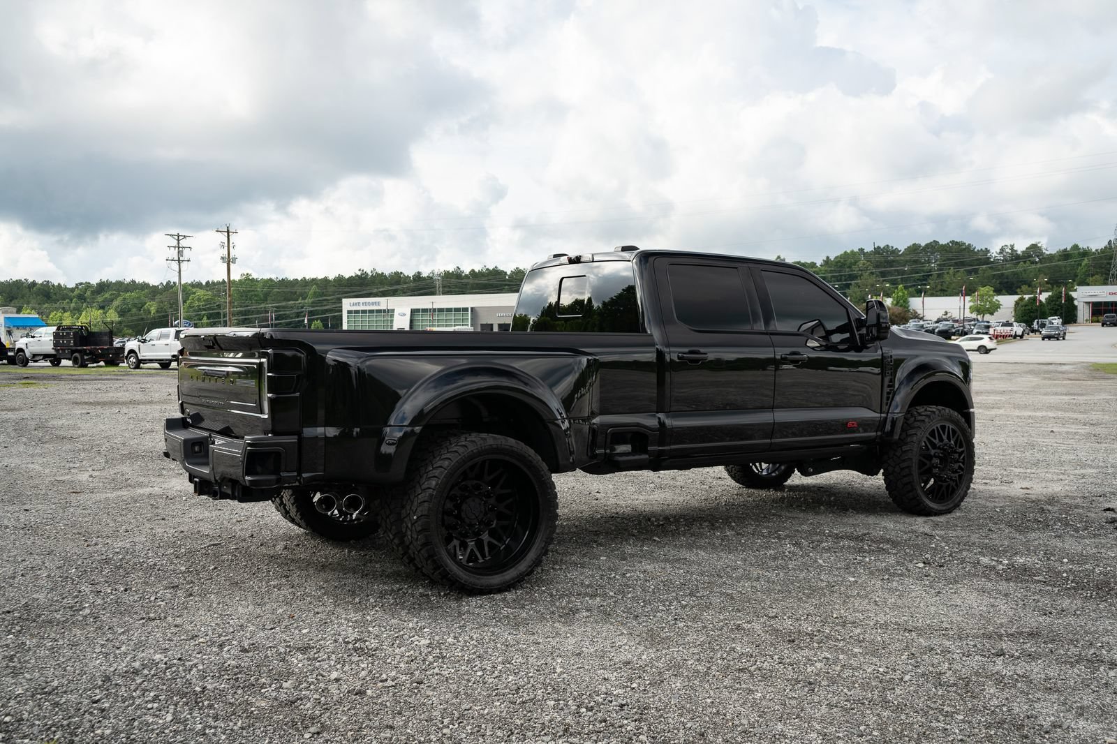 Used 2024 Ford F450 Limited AWD/4WD image 21