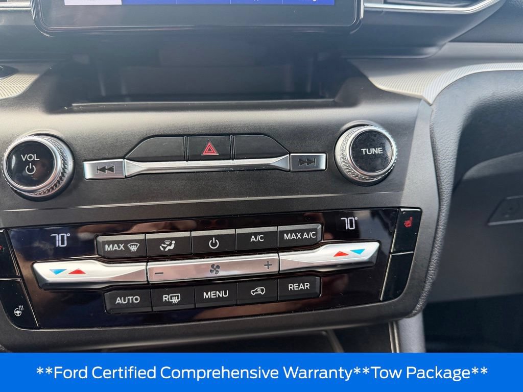 Used 2020 Ford Explorer XLT w/ Equipment Group 202A AWD/4WD image 35