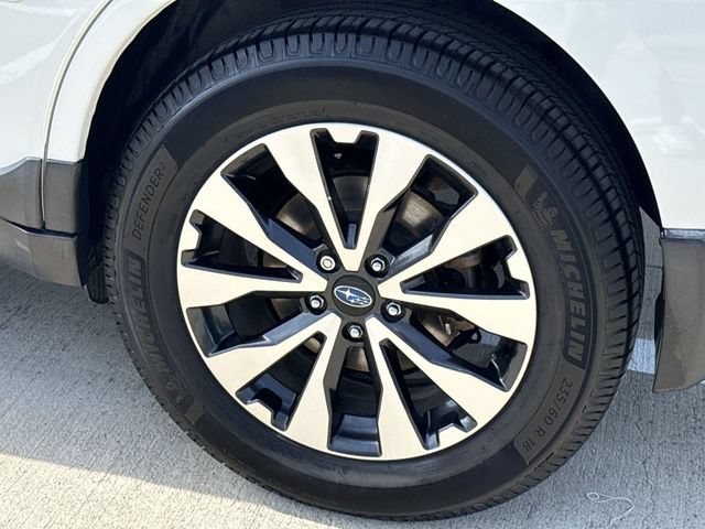Used 2016 Subaru Outback 3.6R Limited AWD/4WD image 12