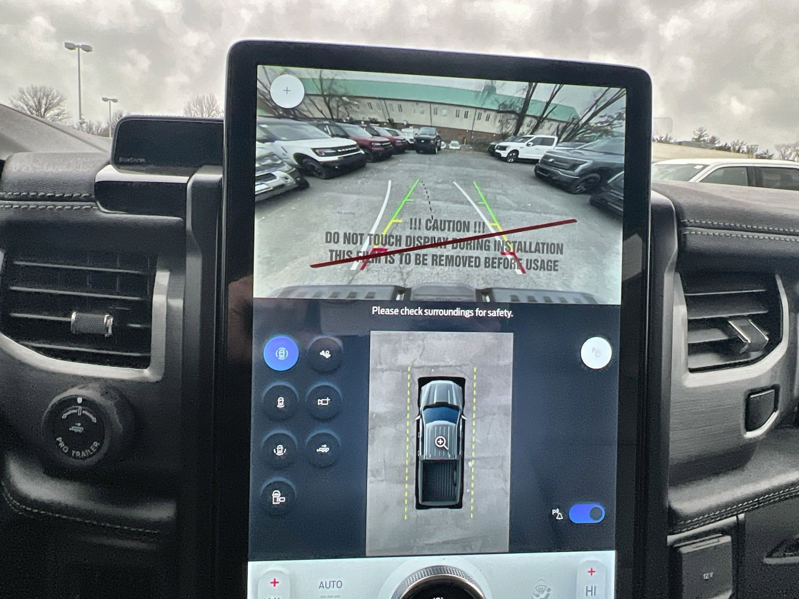 New 2025 Ford F150 Lightning Flash image 19