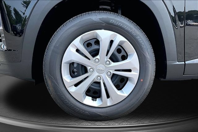 New 2026 Chevrolet Trax LS FWD image 11
