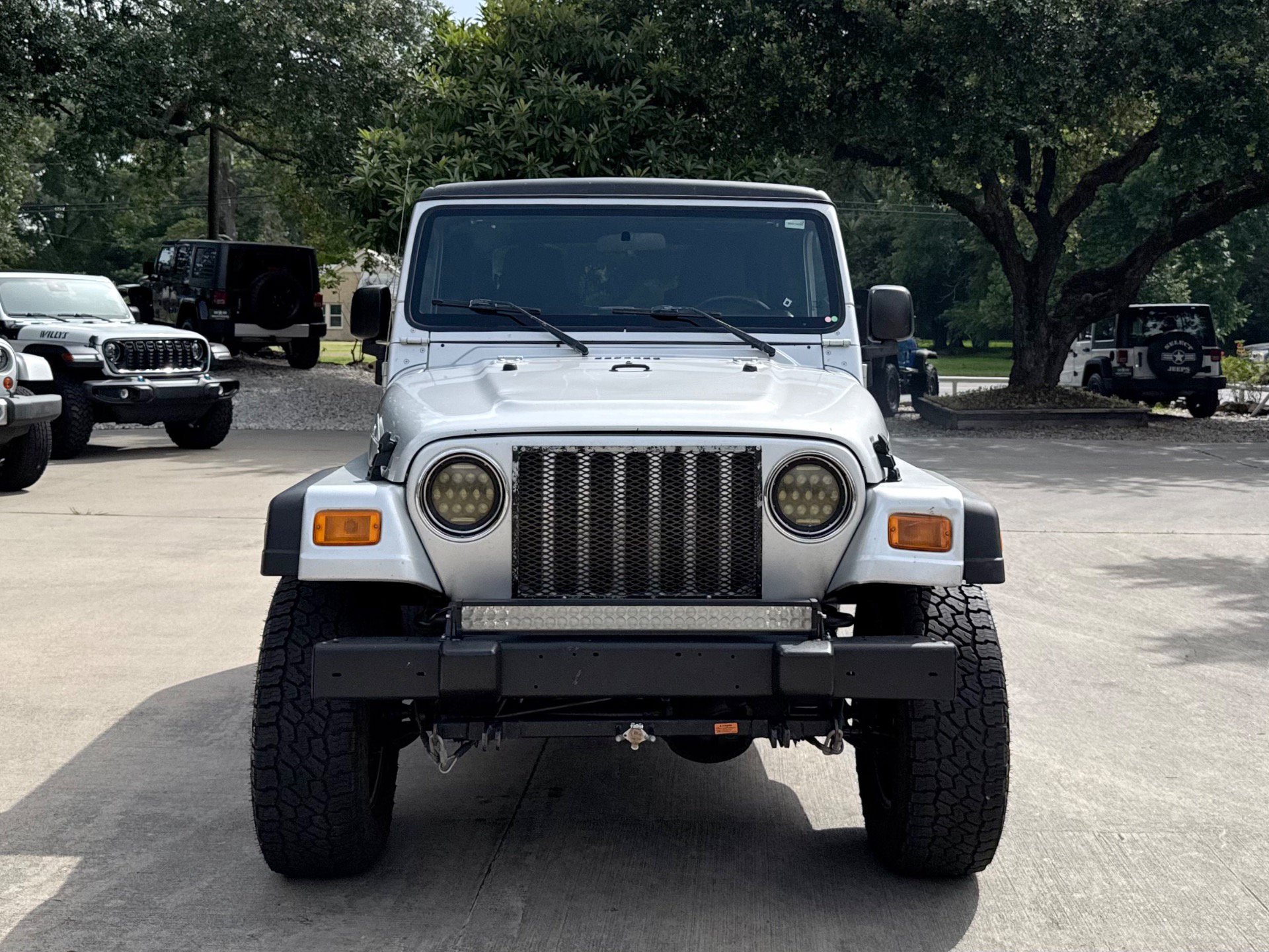 Used 2006 Jeep Wrangler X AWD/4WD image 2