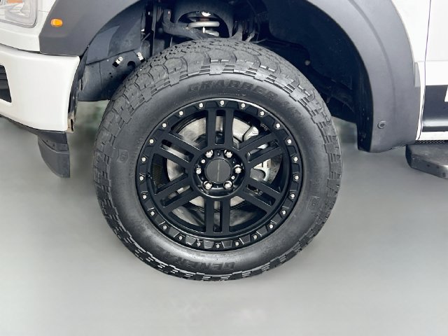 Used 2020 Ford F150 Lariat w/ Equipment Group 502A Luxury AWD/4WD image 29