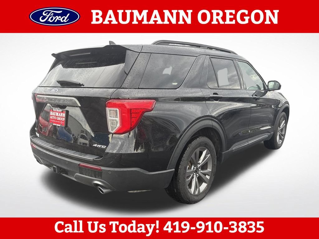 Used 2023 Ford Explorer XLT w/ Equipment Group 202A AWD/4WD image 3
