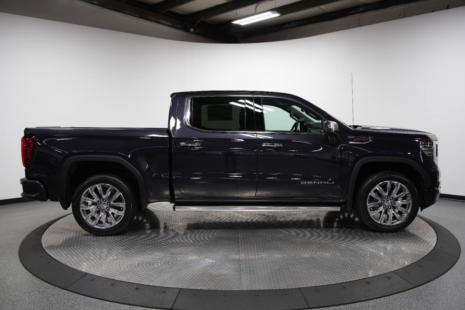New 2026 GMC Sierra 1500 Denali w/ Denali Reserve Package image 12