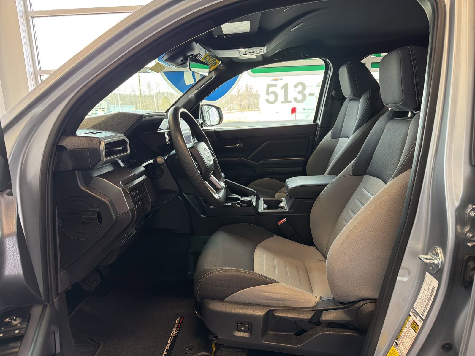 Used 2025 Toyota Tacoma TRD Off-Road image 14