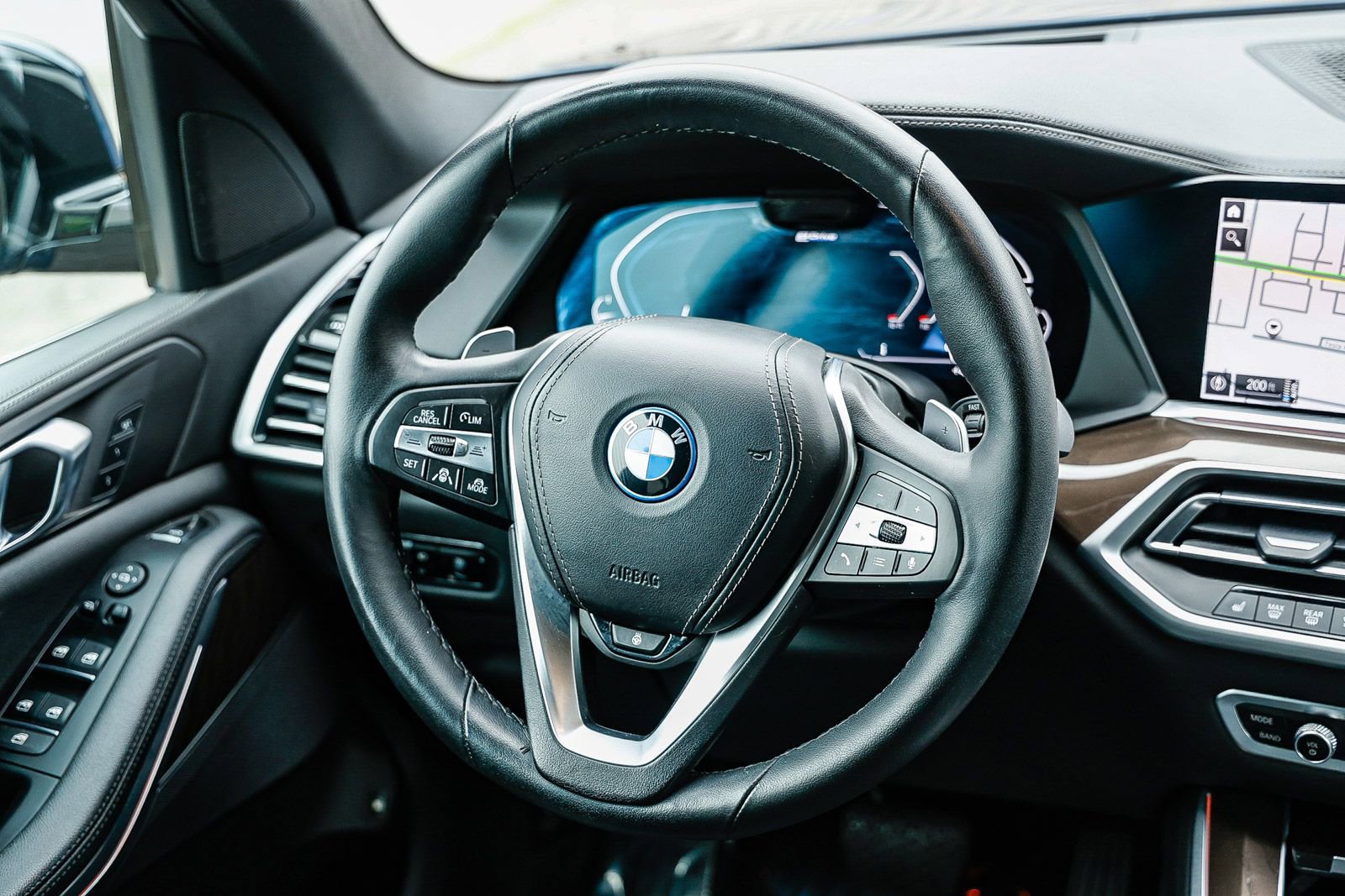 Used 2022 BMW X5 xDrive45e image 13