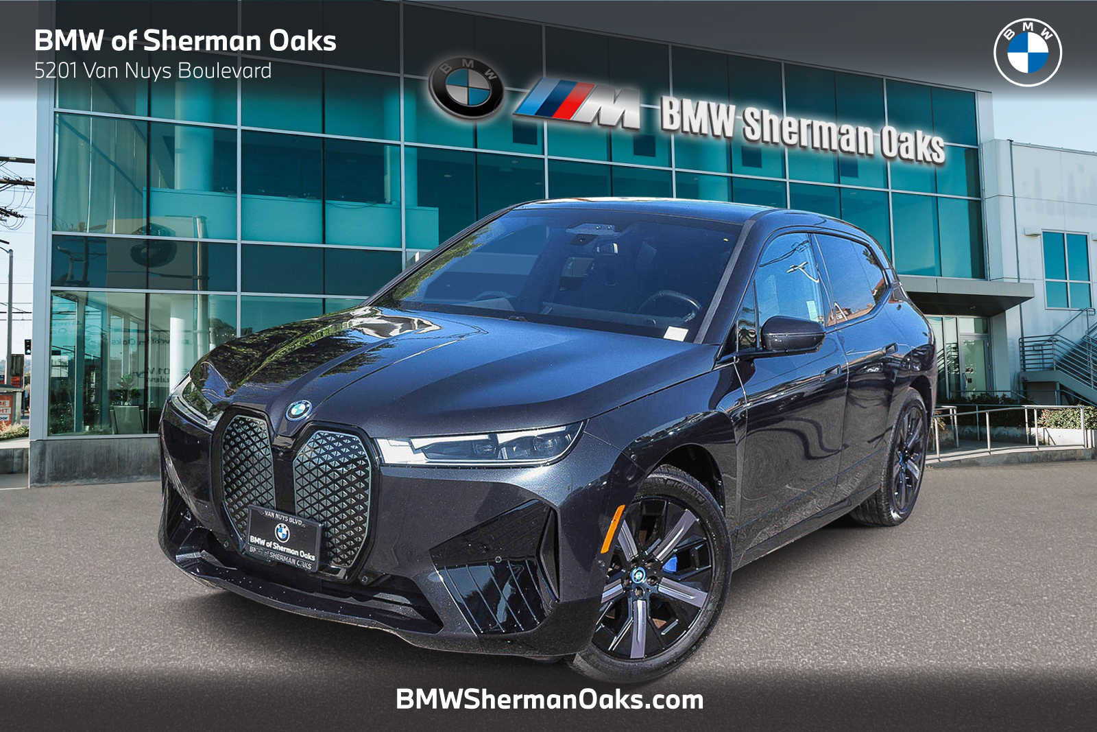 Certified 2023 BMW iX xDrive50 w/ Sport Package image 1