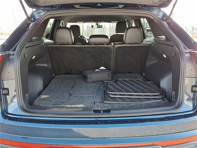 Used 2022 Volkswagen Atlas Cross Sport SE image 29