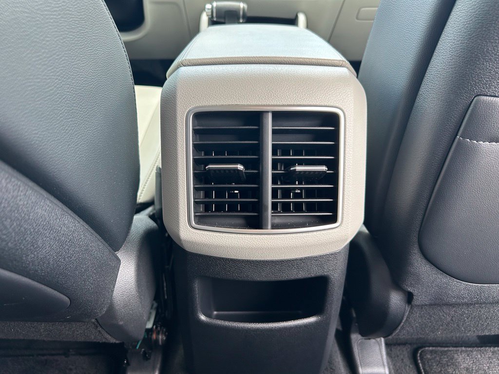 Used 2024 Kia Sportage EX FWD image 39