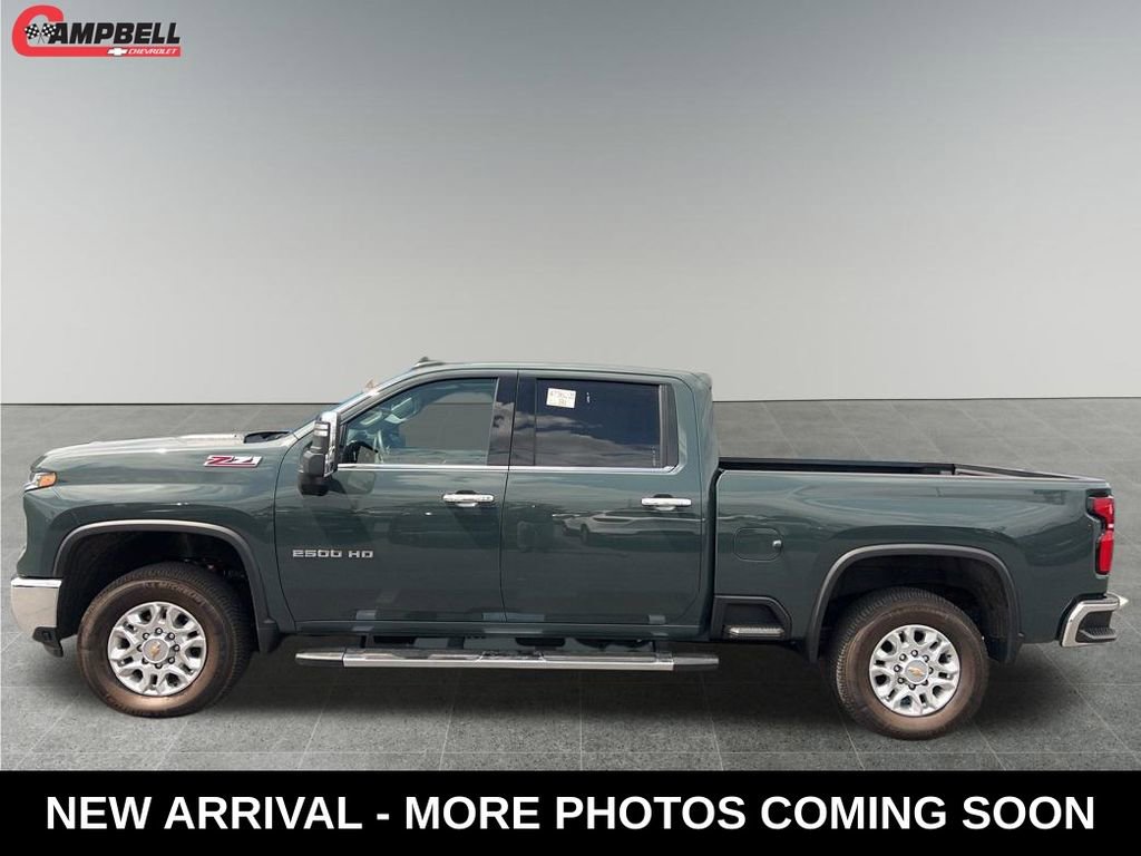 Used 2025 Chevrolet Silverado 2500 LTZ w/ LTZ Plus Package image 2