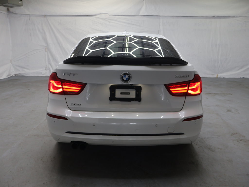 Used 2017 BMW 330i Gran Turismo xDrive AWD/4WD image 5
