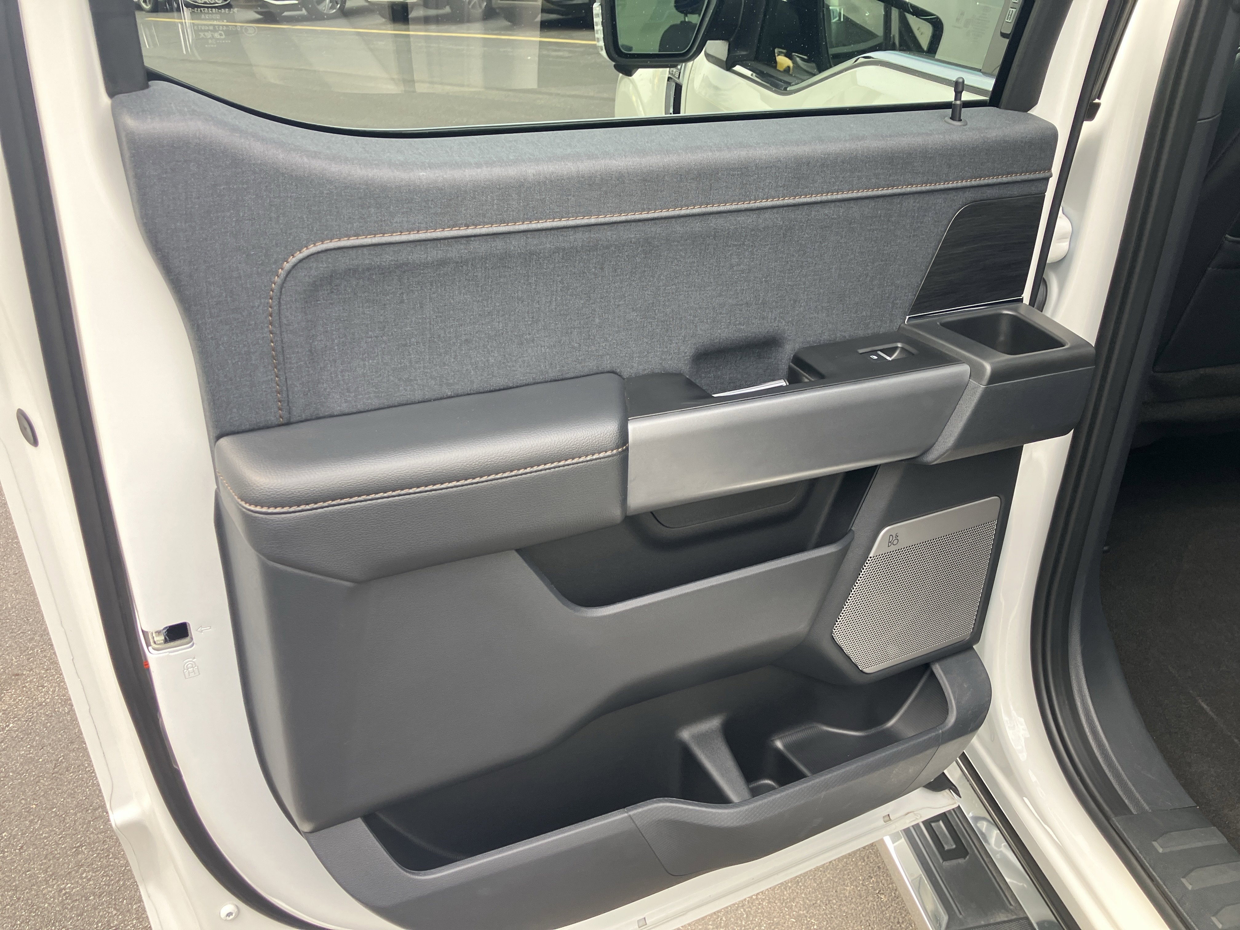 Used 2024 Ford F150 Lariat image 14