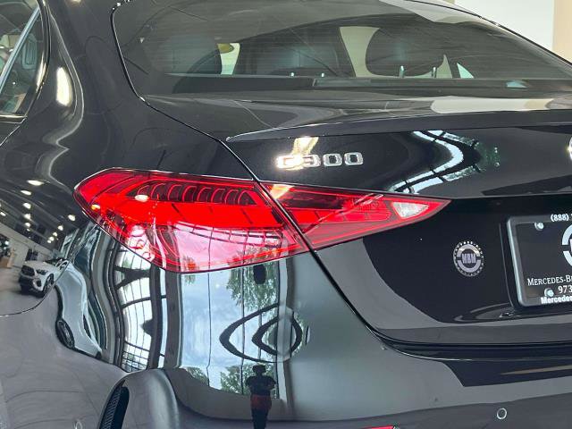 Used 2025 Mercedes-Benz C 300 4MATIC Sedan image 8