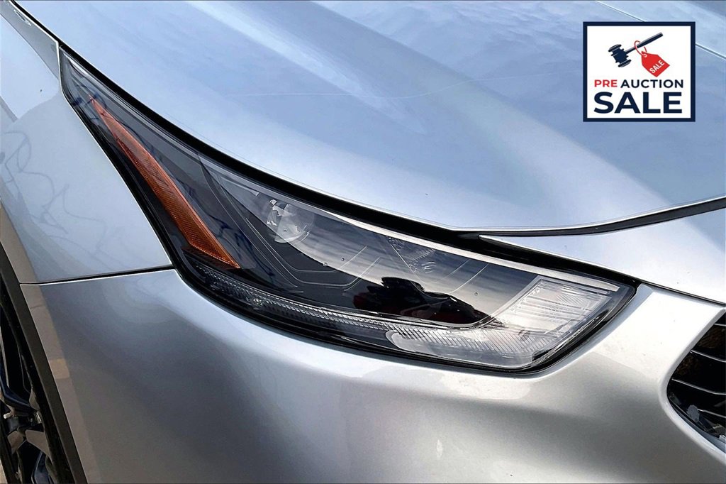 Used 2023 Toyota Highlander XSE image 29