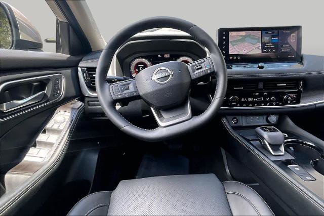 Certified 2026 Nissan Rogue Platinum w/ Platinum Premium Package AWD/4WD image 6