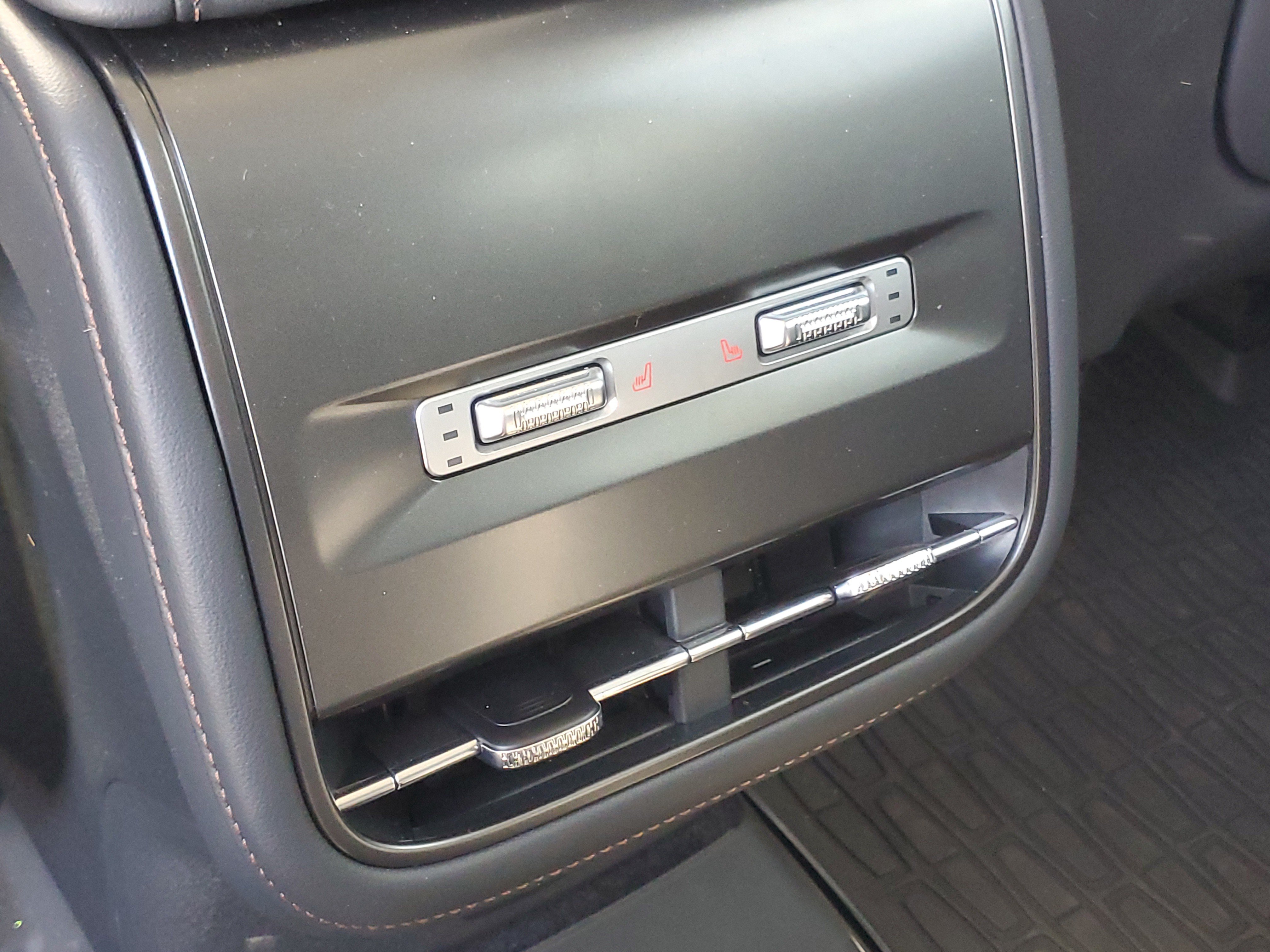 New 2026 Lincoln Nautilus Reserve AWD/4WD image 31