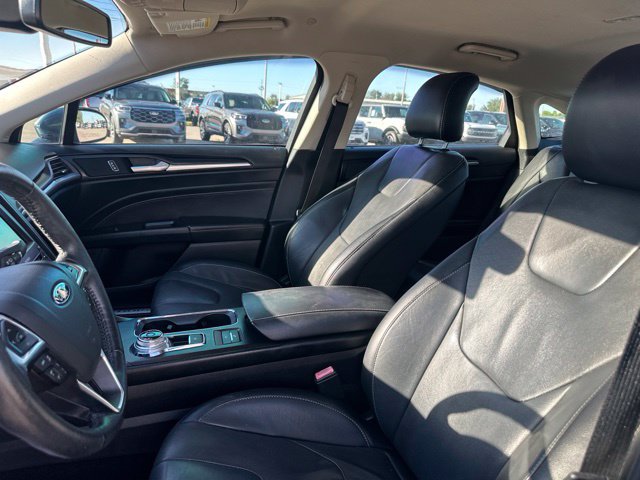 Used 2019 Ford Fusion Energi Titanium FWD image 27