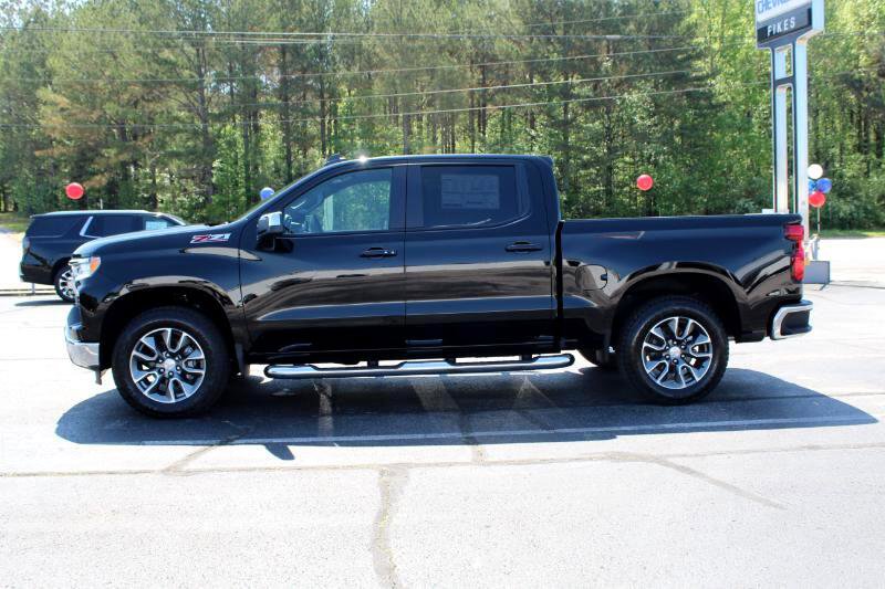 New 2025 Chevrolet Silverado 1500 LT image 9