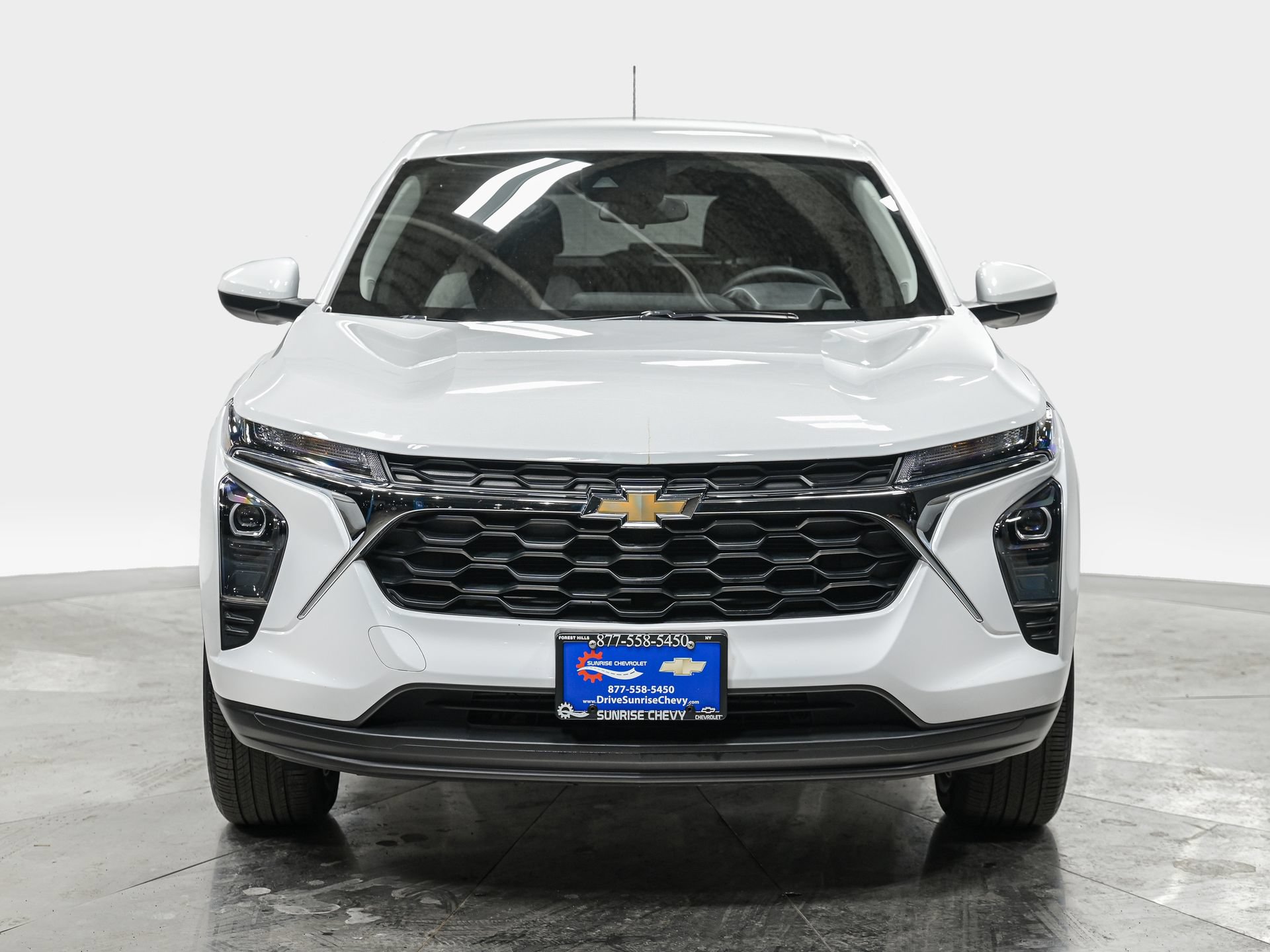 Used 2026 Chevrolet Trax LS w/ LS Convenience Package FWD image 10