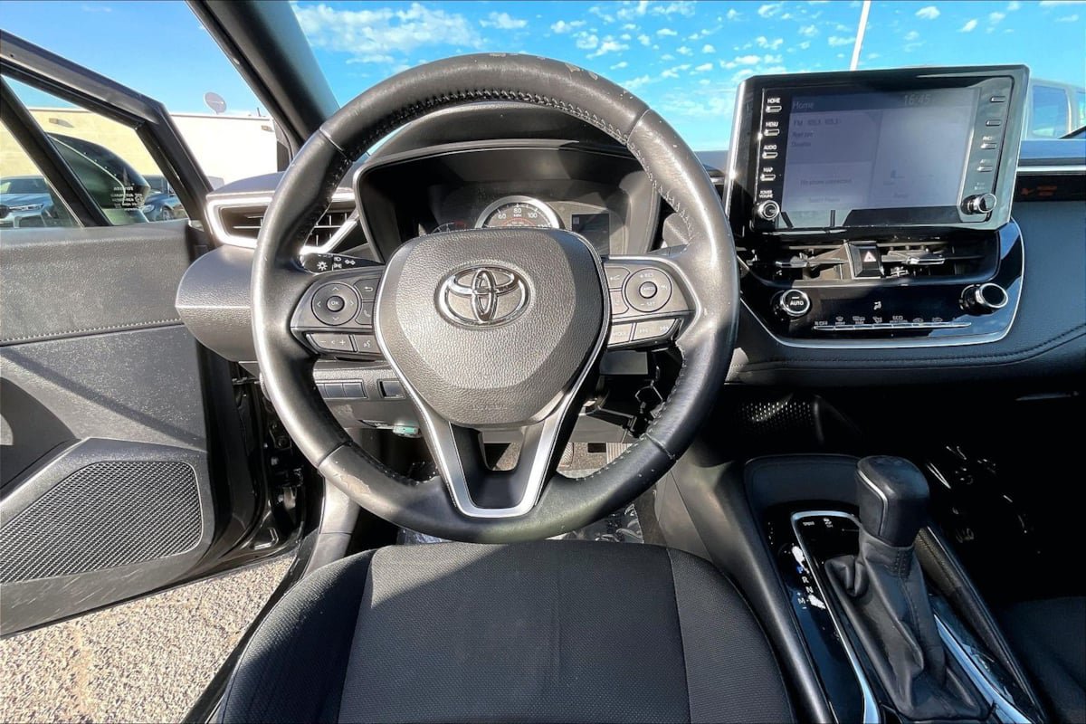Used 2020 Toyota Corolla SE w/ Carpet Mat Package (TMS) FWD image 5