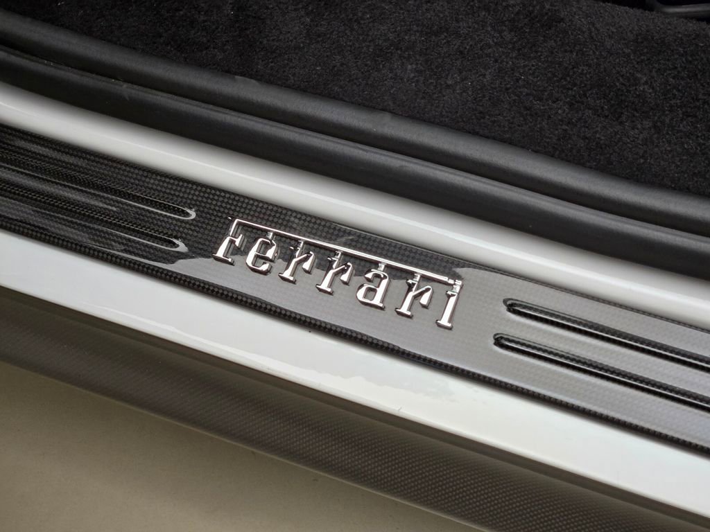 Used 2023 Ferrari SF90 Spider AWD/4WD image 33
