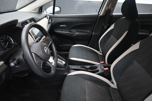 Used 2020 Nissan Versa SV FWD image 17