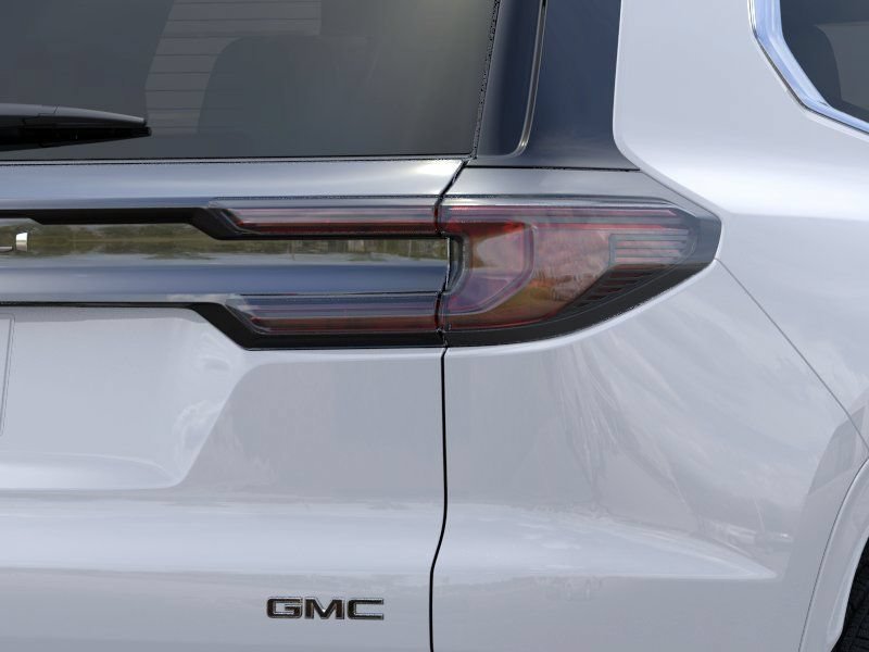 New 2027 GMC Acadia Denali Ultimate FWD image 11