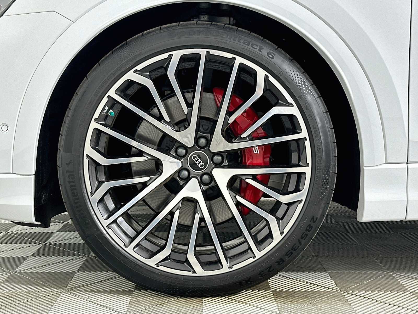 New 2026 Audi SQ8 Prestige AWD/4WD image 30