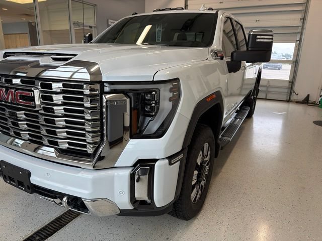 New 2026 GMC Sierra 3500 Denali w/ Technology Package AWD/4WD image 13