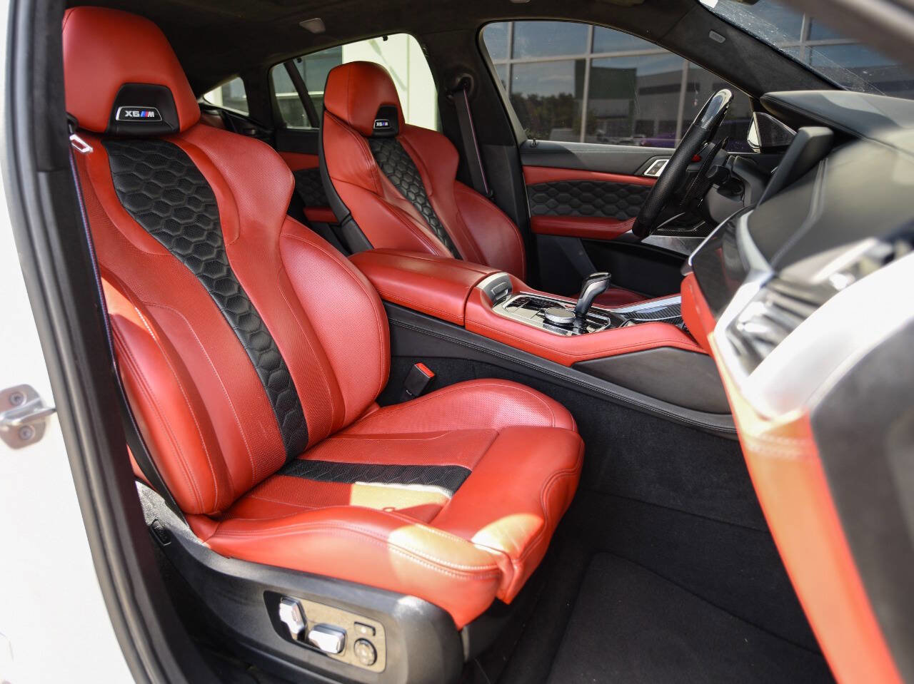 Used 2021 BMW X6 M w/ Competition Package image 15