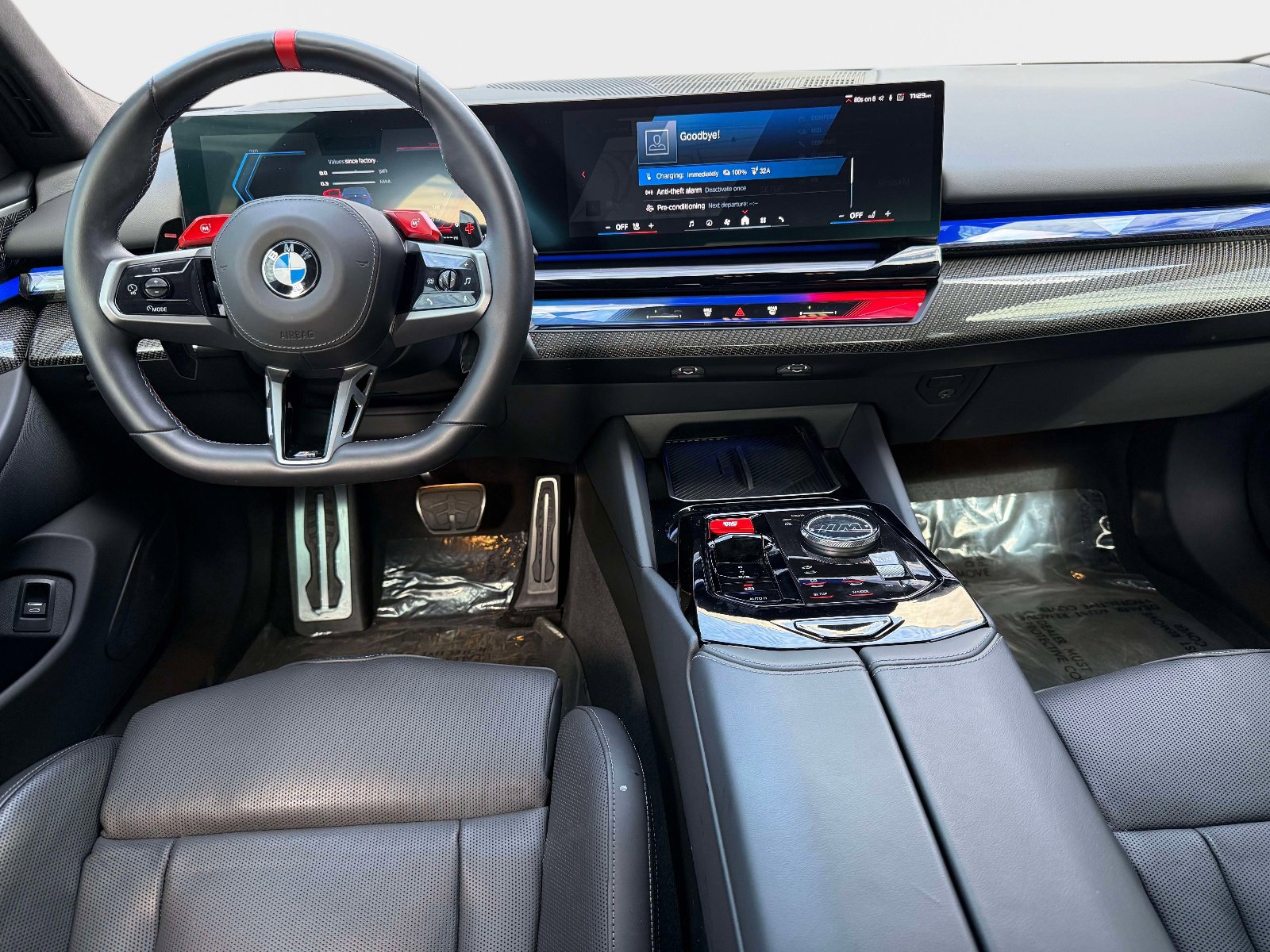 Used 2025 BMW M5 w/ Carbon Package image 29