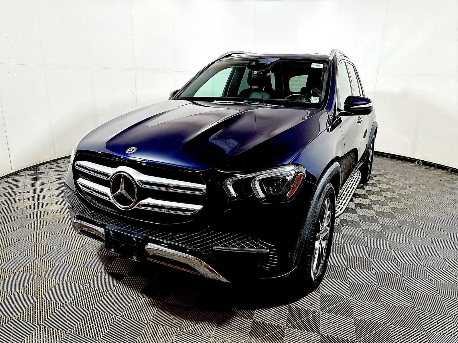 Used 2022 Mercedes-Benz GLE 450 4MATIC image 3
