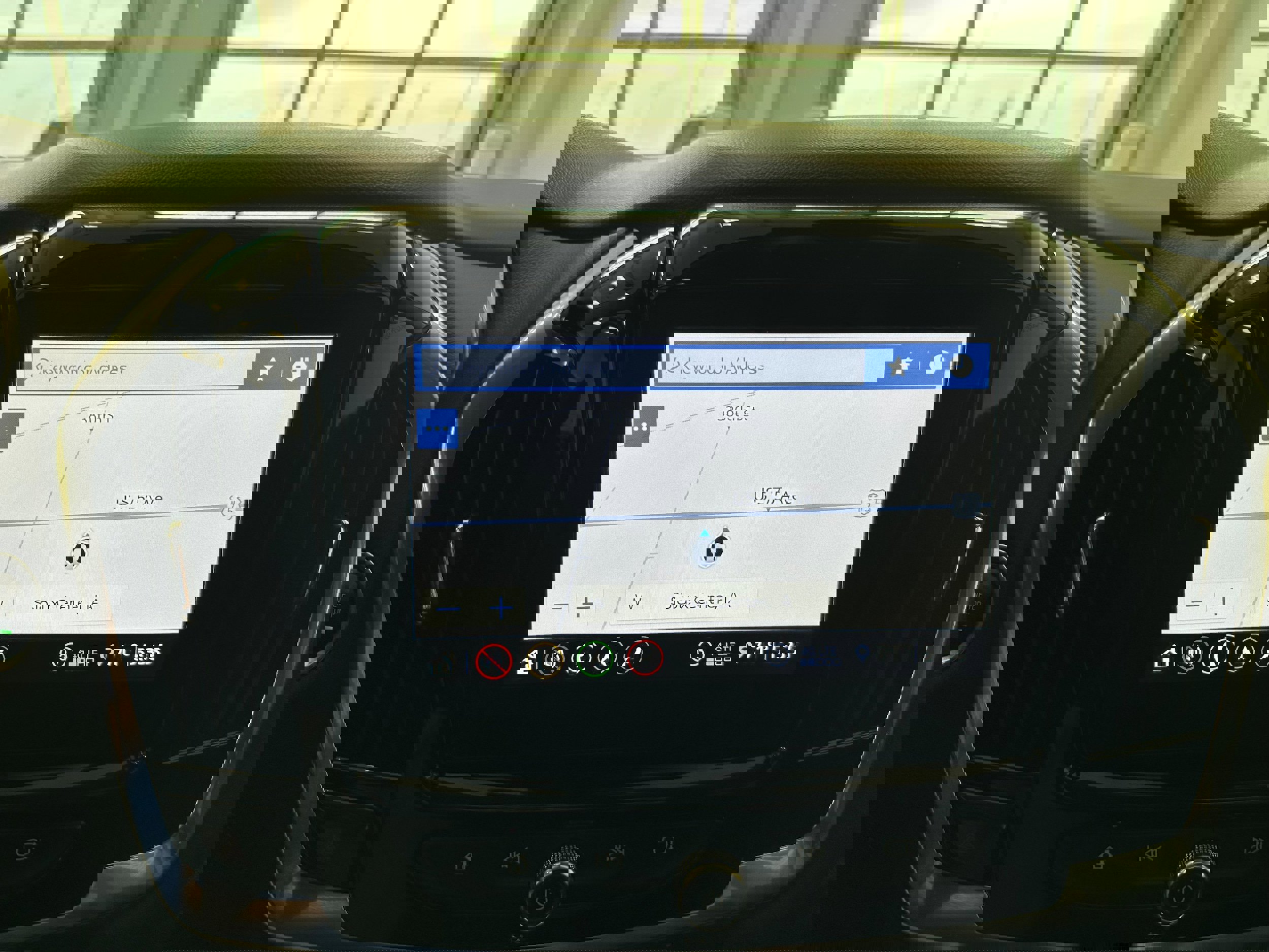 Used 2021 Chevrolet Traverse Premier image 18