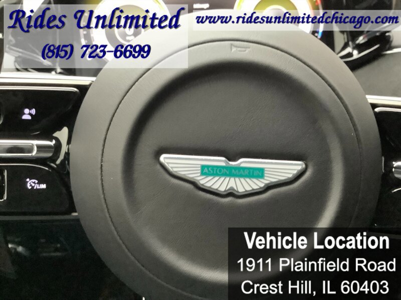Used 2025 Aston Martin V8 Vantage Coupe image 38