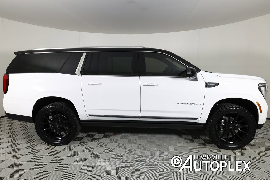 Used 2026 GMC Yukon XL Denali Ultimate w/ LPO, Illumination Package image 4
